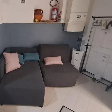 Iris Via Bovio 25 Beb Casa Vacanza Διαμέρισμα Terlizzi